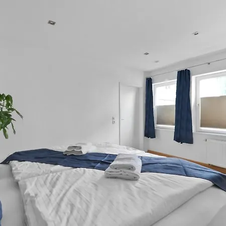 Apartment Exclusive Bungalow! 4 Rooms, 8 People, 2x Parking *