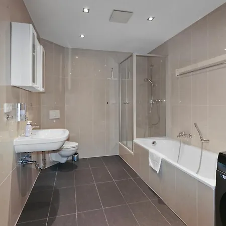 Exclusive Bungalow! 4 Rooms, 8 People, 2x Parking Apartment *