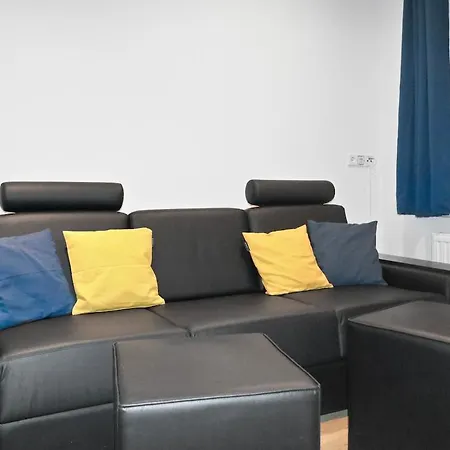 Exclusive Bungalow! 4 Rooms, 8 People, 2x Parking Apartment Dresden
