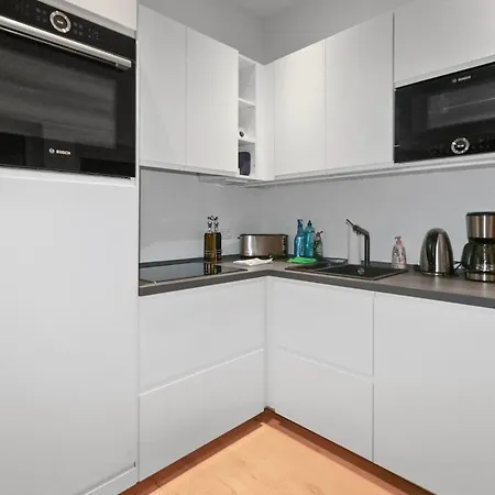 Apartment Exclusive Bungalow! 4 Rooms, 8 People, 2x Parking *