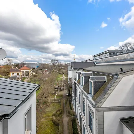 Friedrichstadt Hotel *