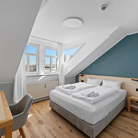 Friedrichstadt Hotel *