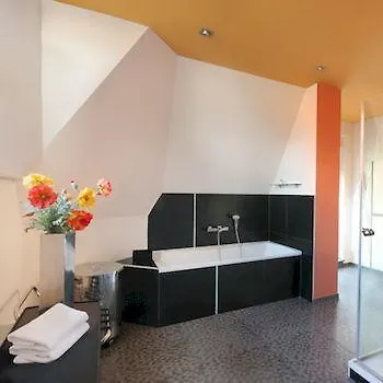 Gast Hotel