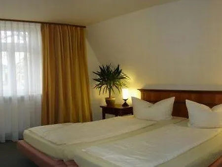 & Restaurant Lindenhof Hotel Dresden