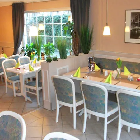 Domizil Hotel 3*