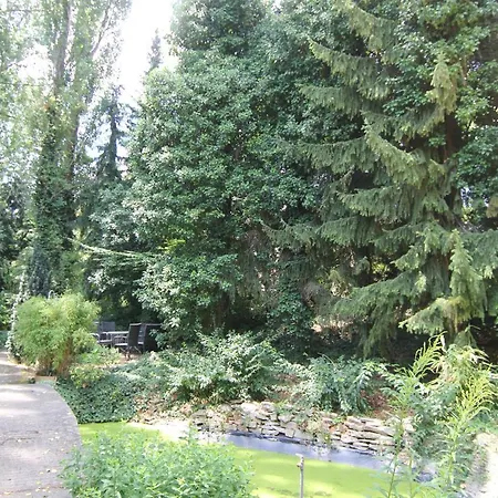 Homestay W.i.p. Welt Im Park