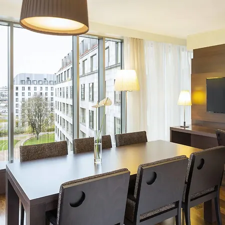 Hotell Nh Collection Altmarkt 4*