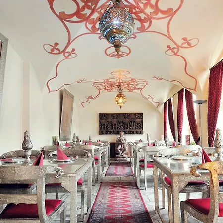 Appartement Whg./flat Am Grossen Garten In *