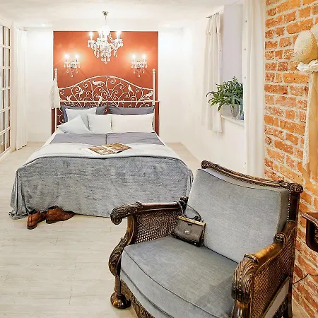 Strohhutmanufaktur Appartement *