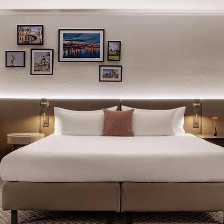 Bilderberg Bellevue 5* Dresden